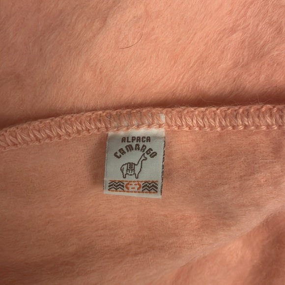 Camargo Alpaca Peachy Pink alpaca hair Scarf one size preowned - Picture 3 of 6